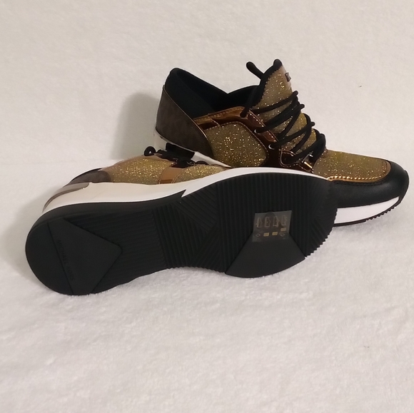 MICHAEL MICHAEL KORS WOMENS LIV TRAINER. SIZE  6M. BRONCE COLOR - Picture 7 of 7